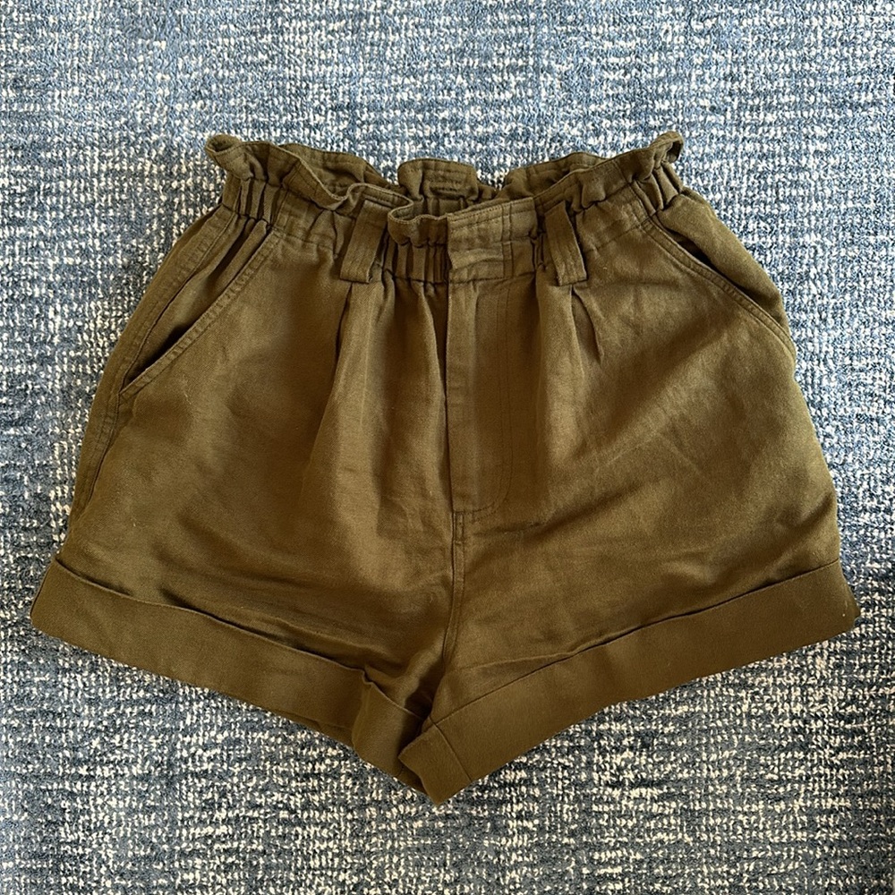 Apiece Apart Son Vida Shorts in Olive - Picture 5 of 5